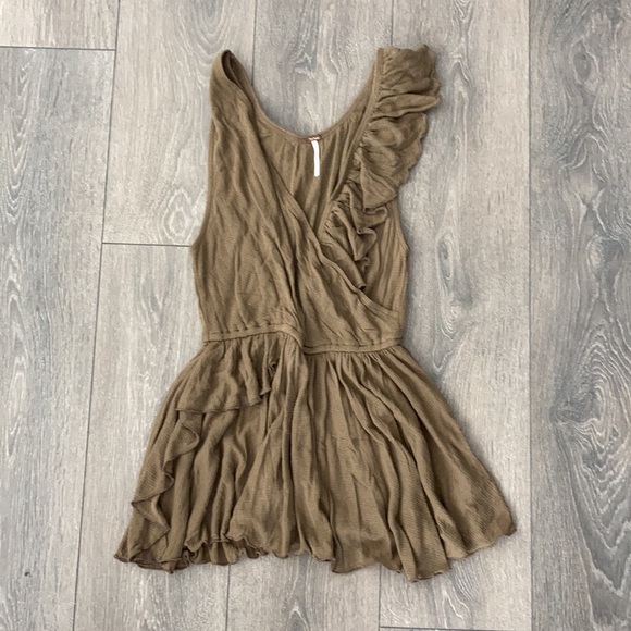 Free people ruffle tank top - Picture 3 of 4